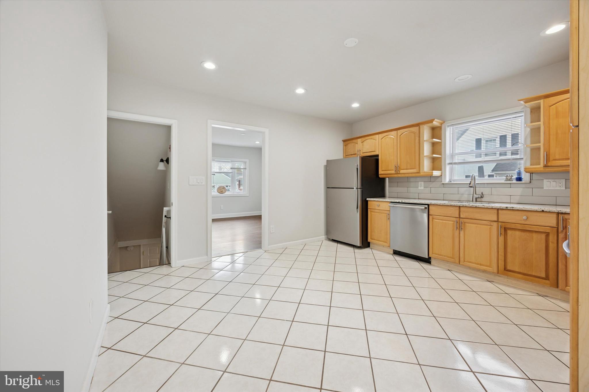 BRISTOL - Residential Lease