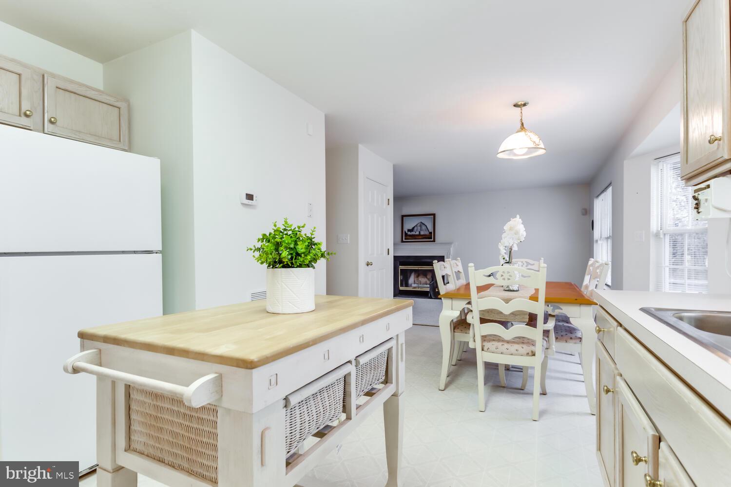 ROCK POINT - Residential