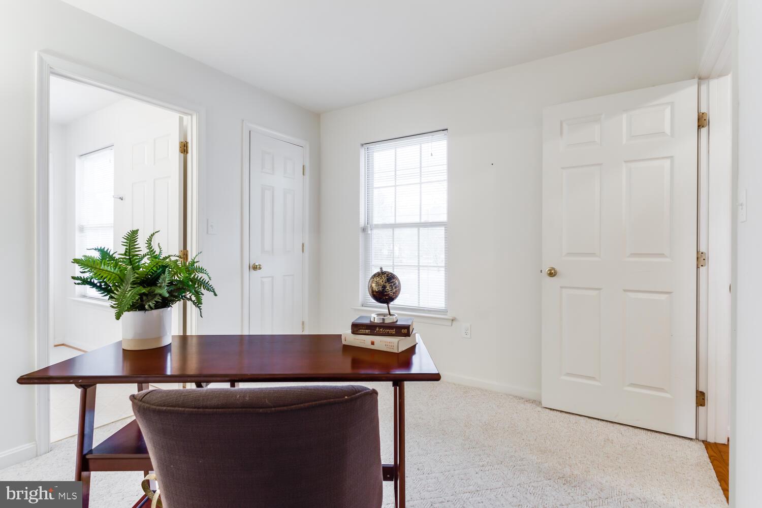 ROCK POINT - Residential