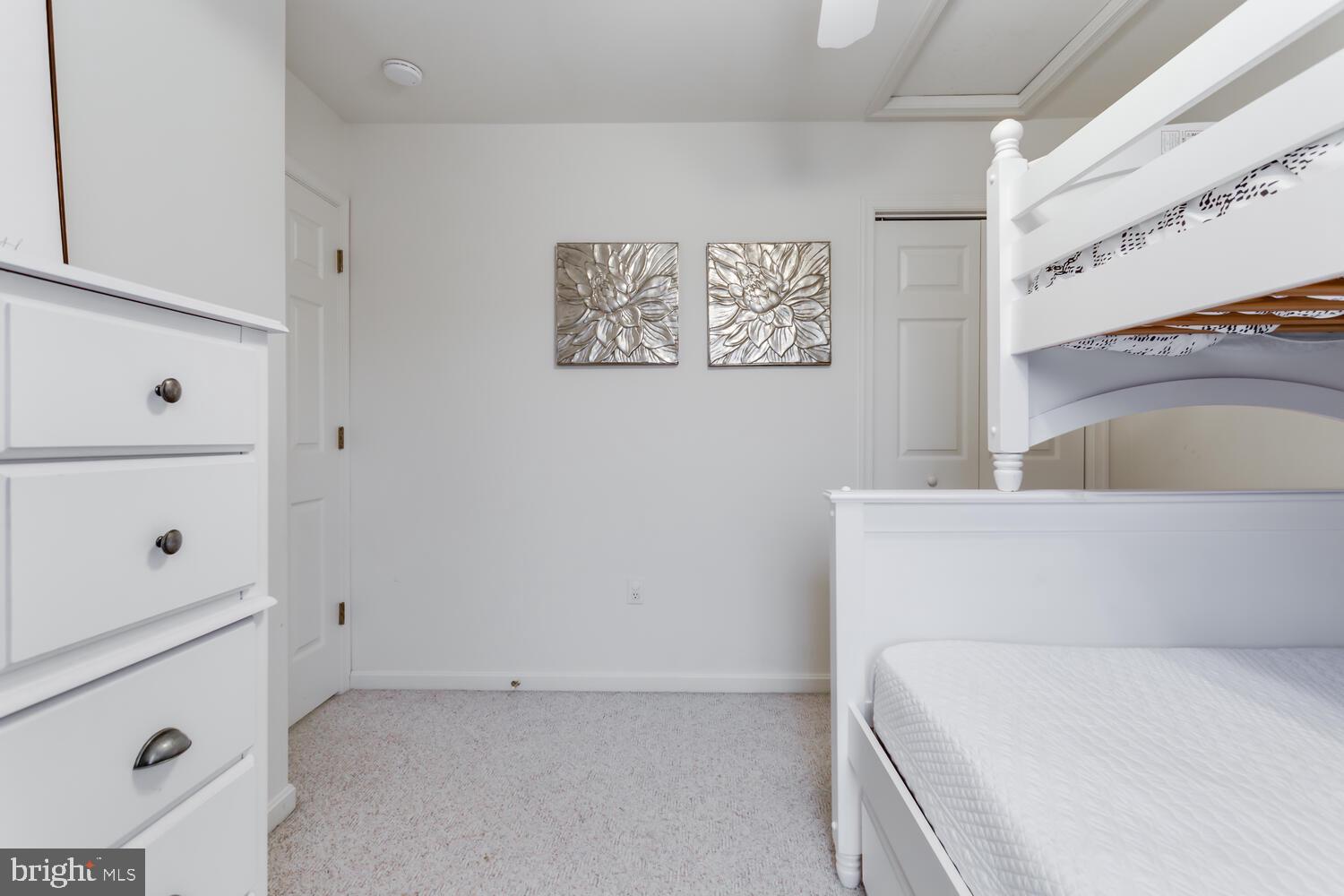 ROCK POINT - Residential