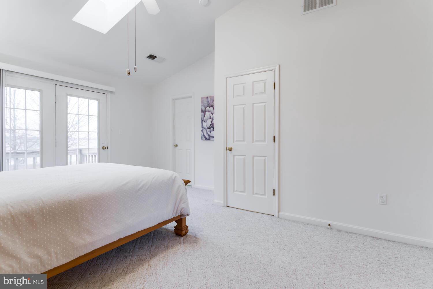 ROCK POINT - Residential