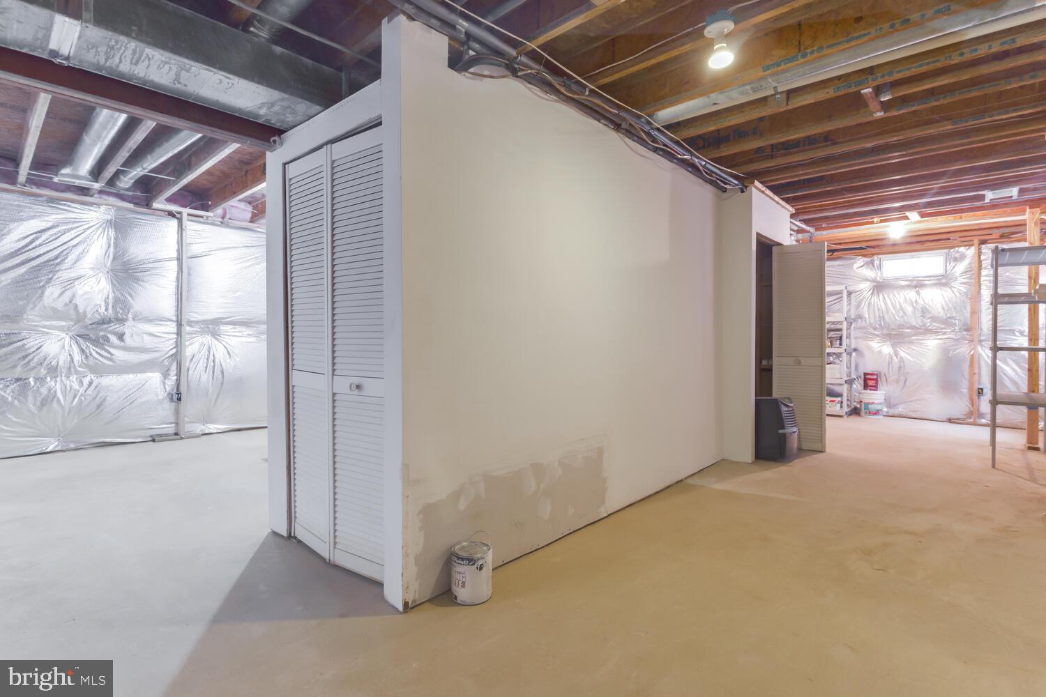 ROCK POINT - Residential