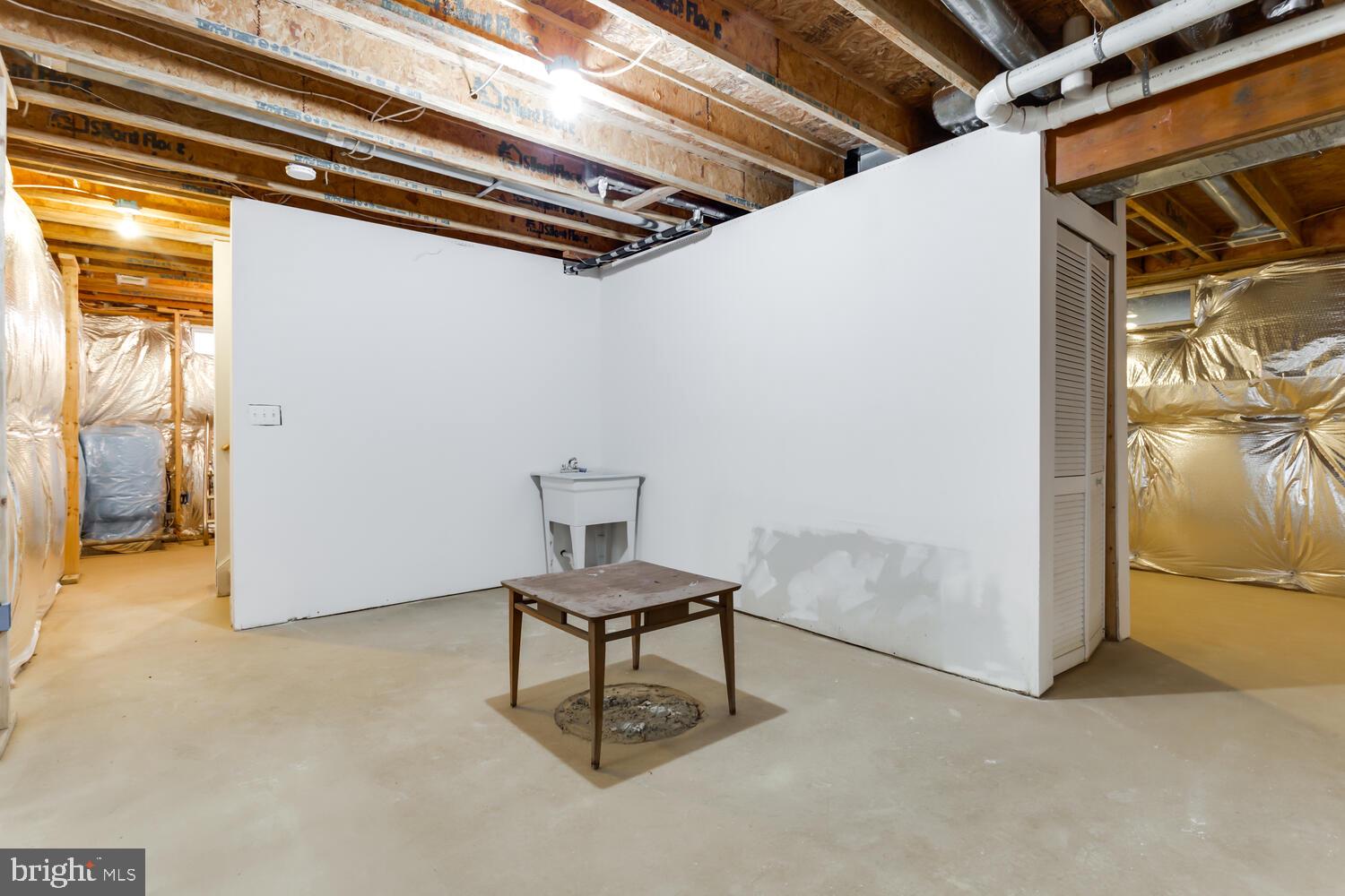 ROCK POINT - Residential