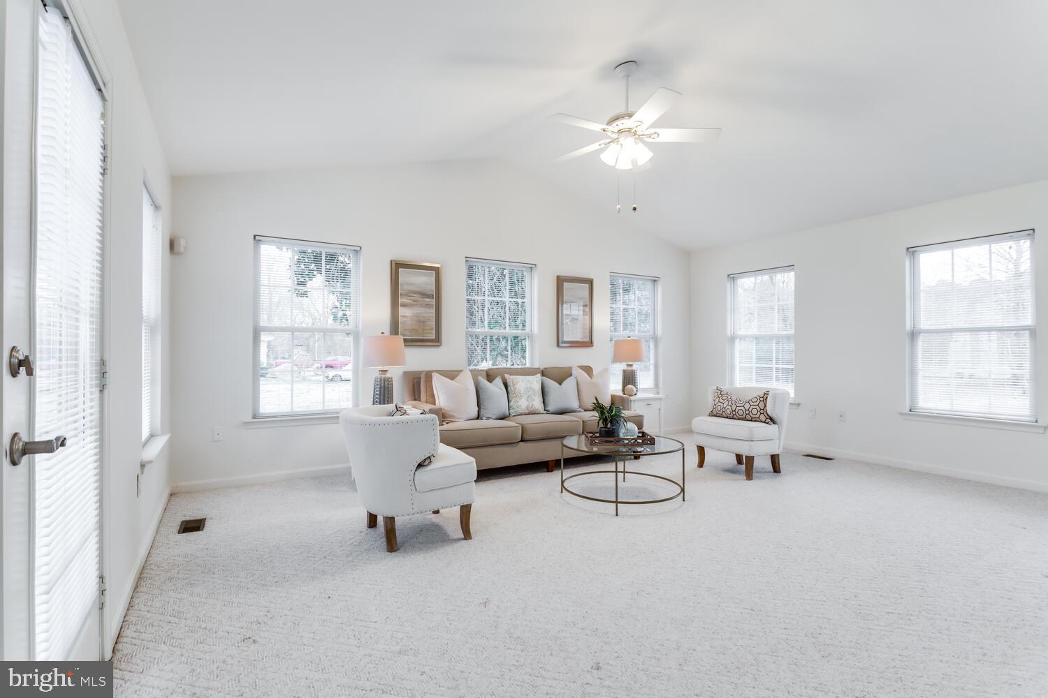 ROCK POINT - Residential