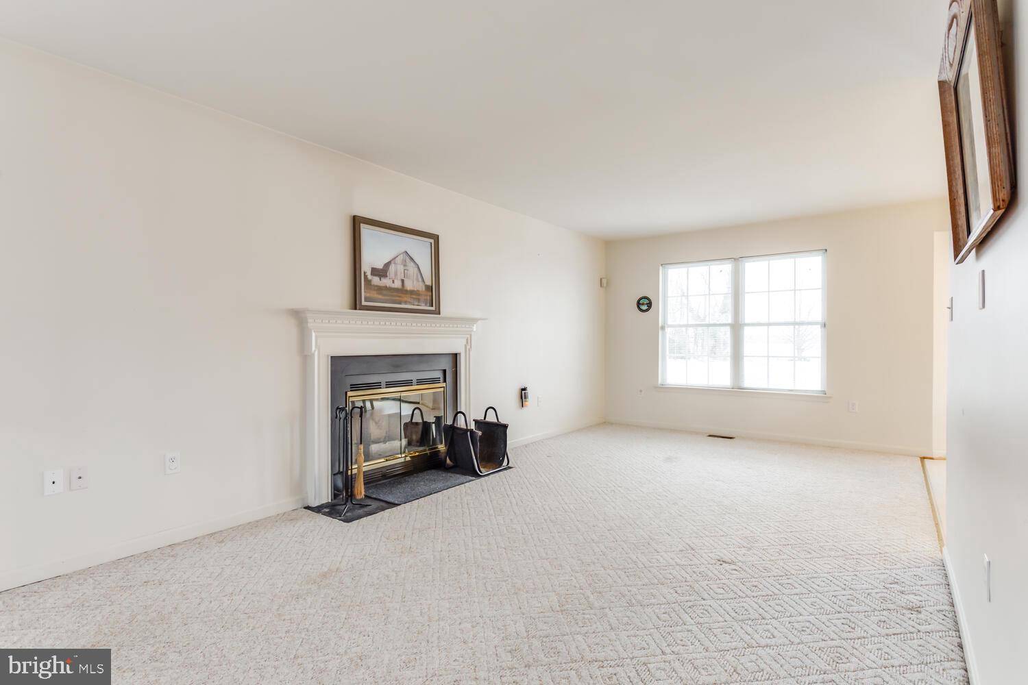 ROCK POINT - Residential