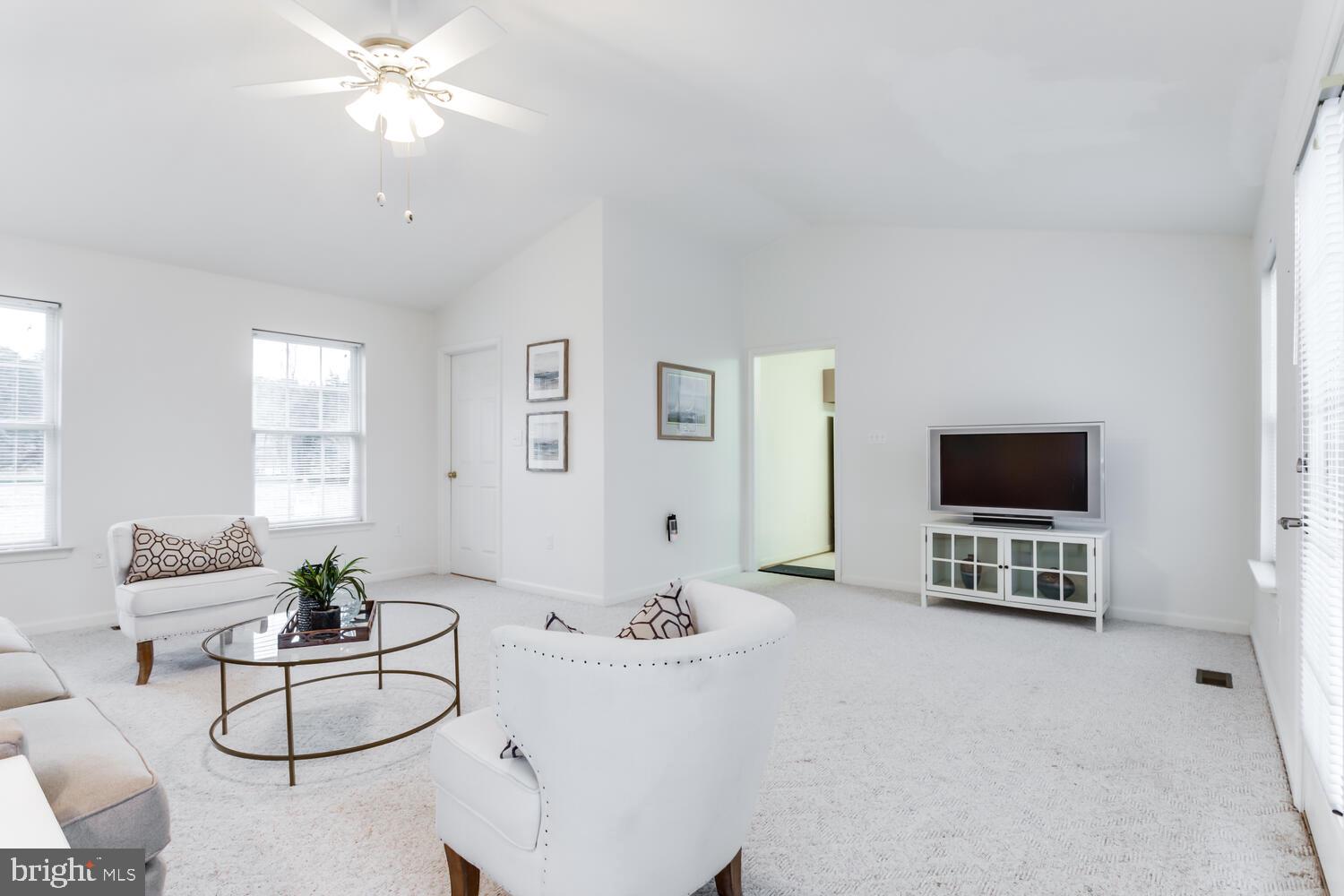 ROCK POINT - Residential