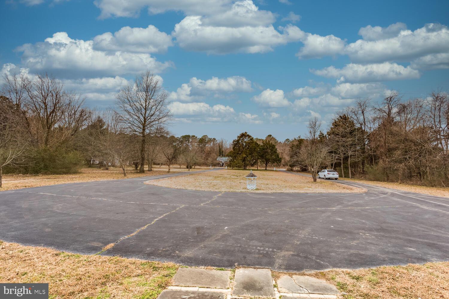 ROCK POINT - Residential