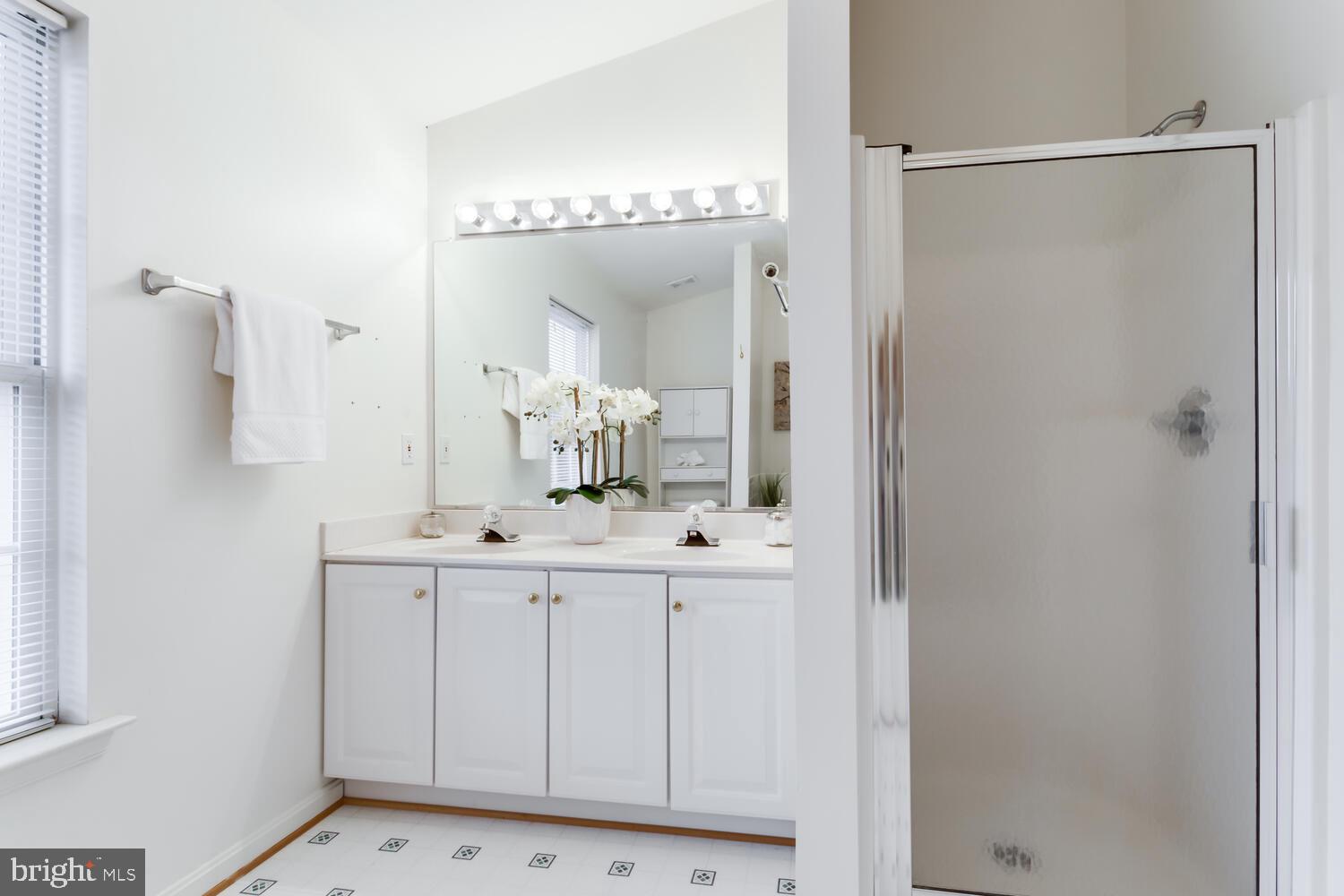 ROCK POINT - Residential