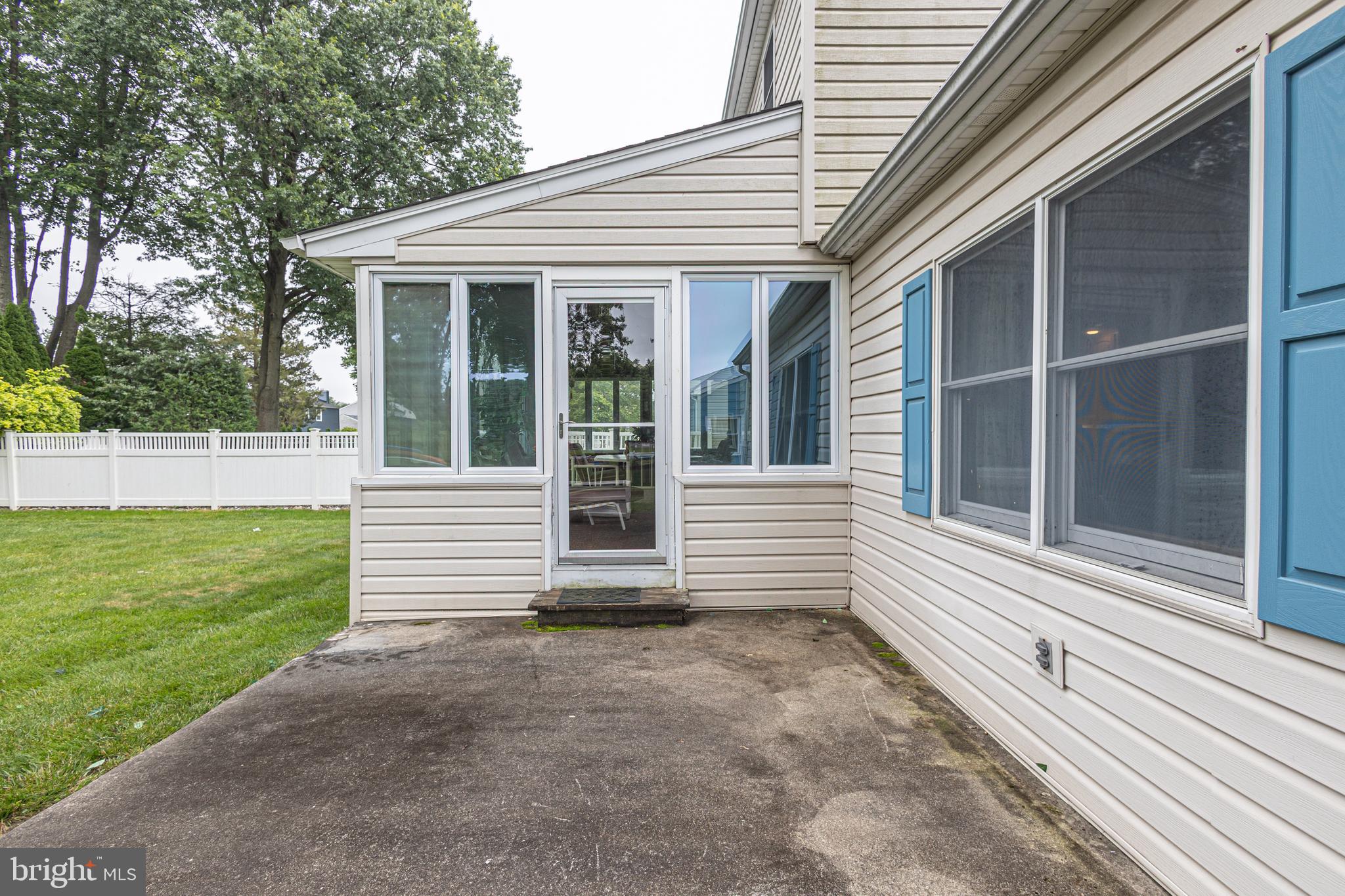 HEDGEROW WOODS - Residential