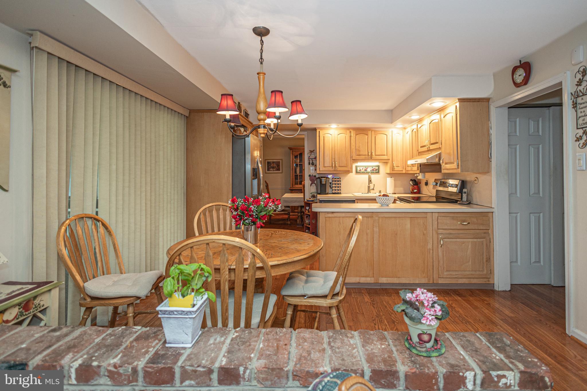 HEDGEROW WOODS - Residential