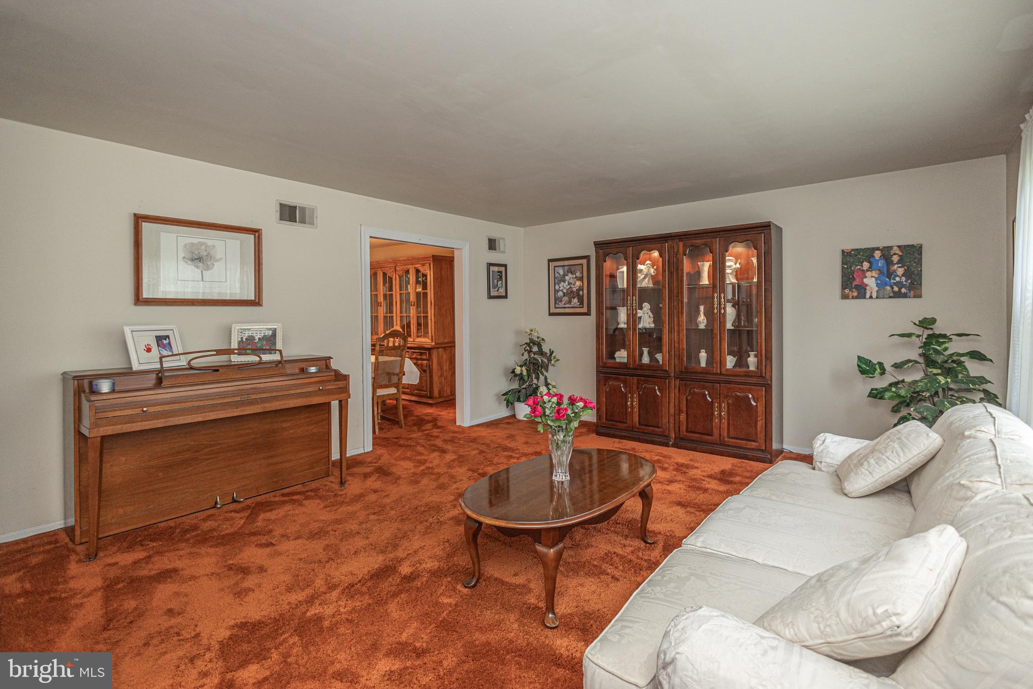 HEDGEROW WOODS - Residential