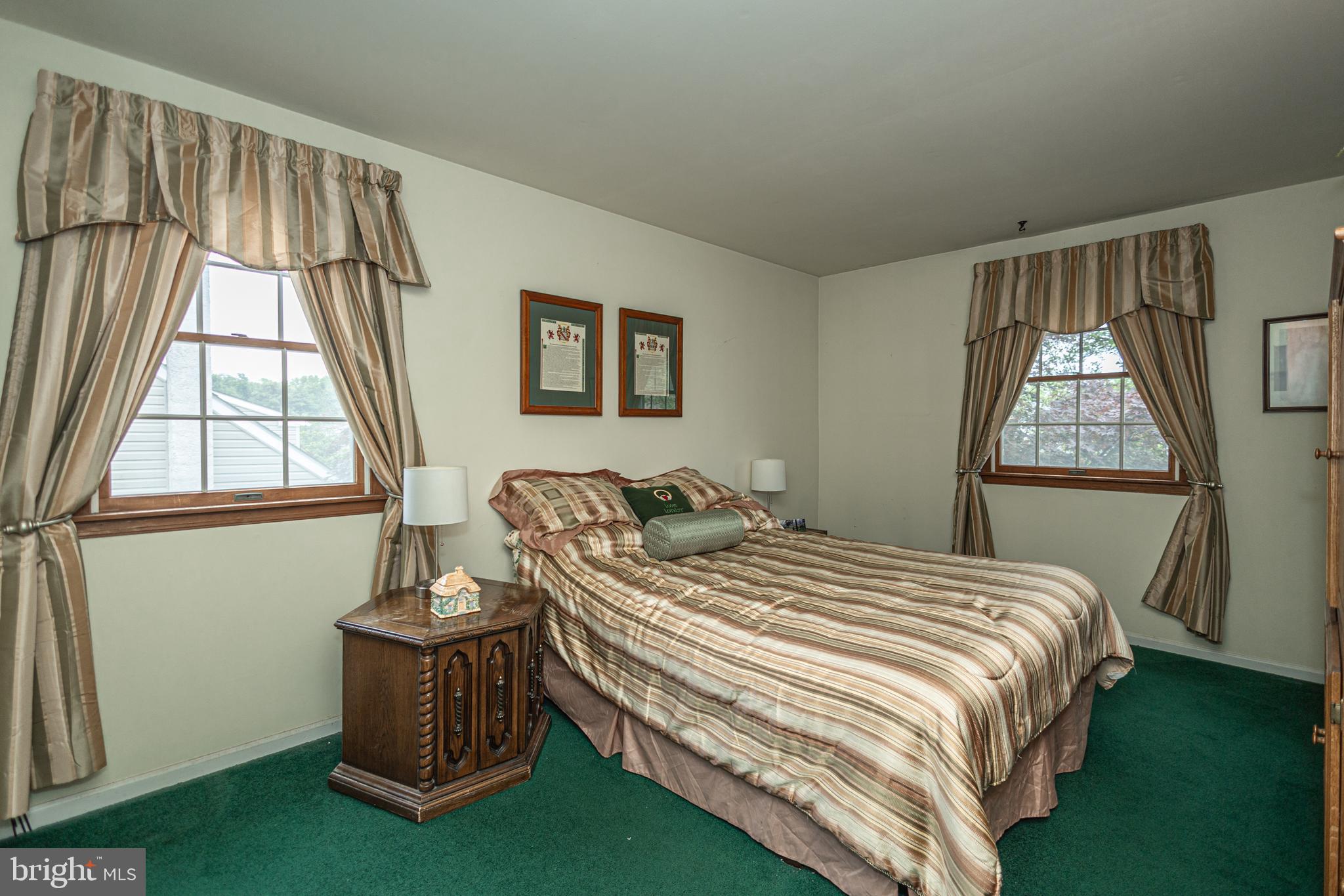 HEDGEROW WOODS - Residential