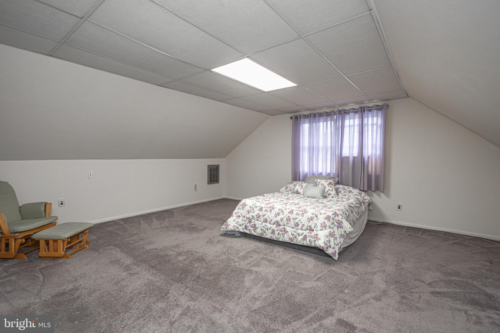 HEDGEROW WOODS - Residential