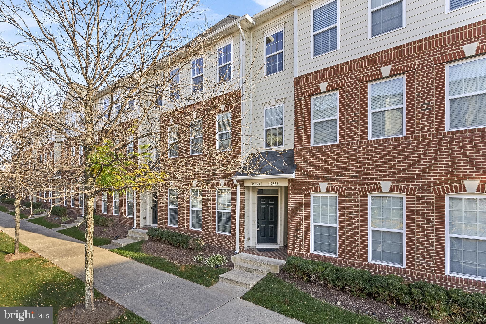 LINDEN ROW CONDOMINIUM - Residential