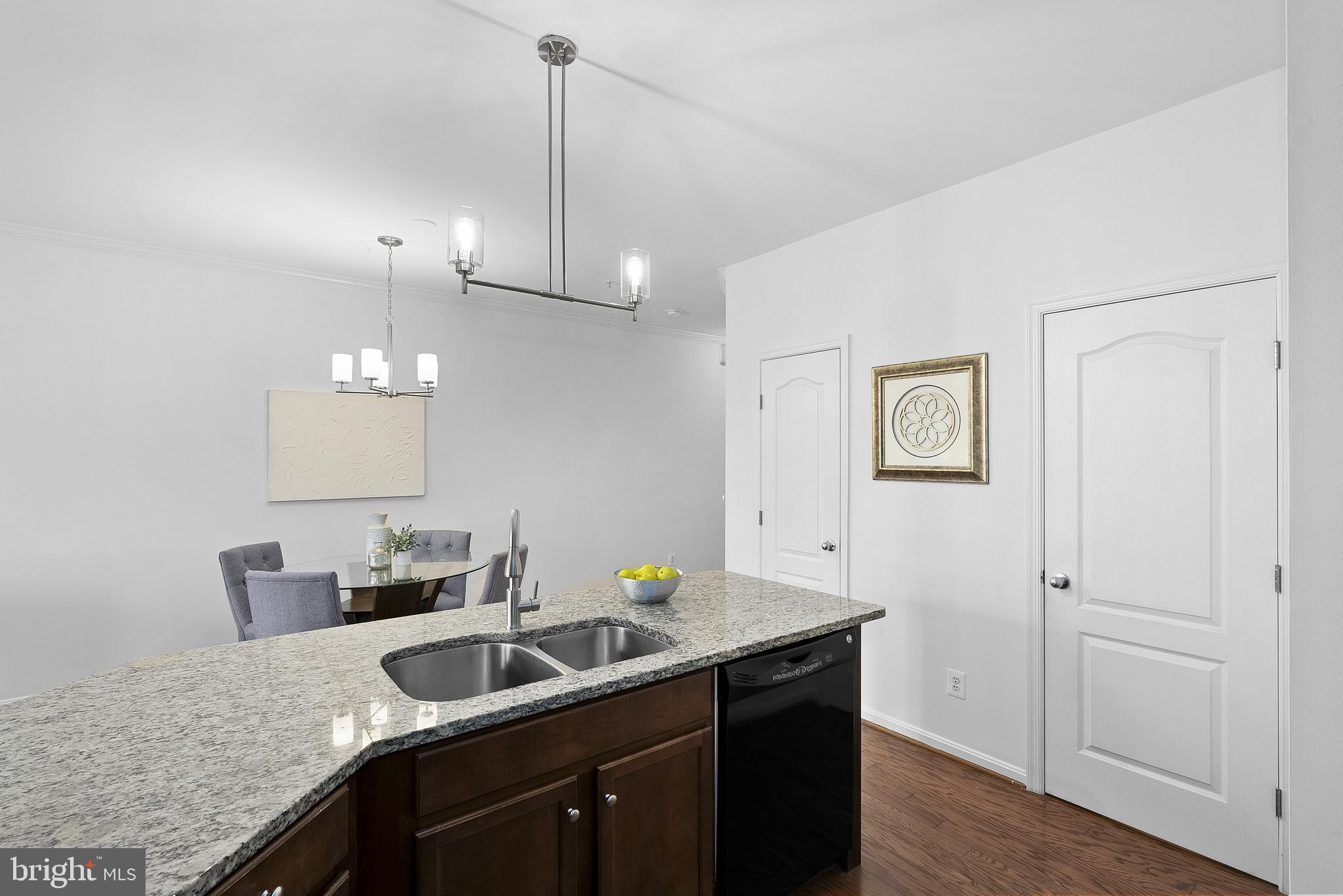 LINDEN ROW CONDOMINIUM - Residential