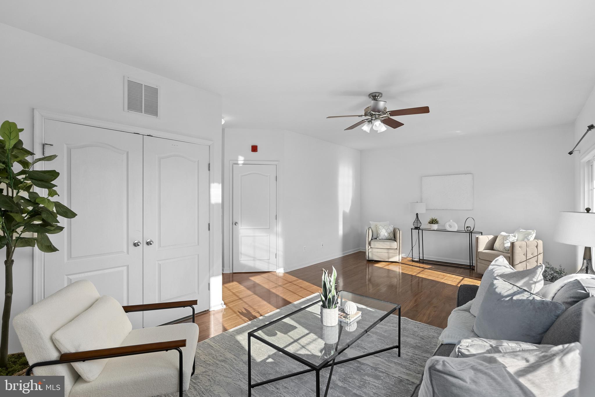 LINDEN ROW CONDOMINIUM - Residential