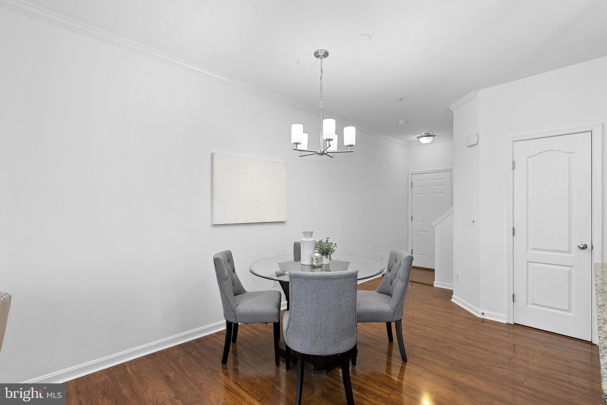 LINDEN ROW CONDOMINIUM - Residential