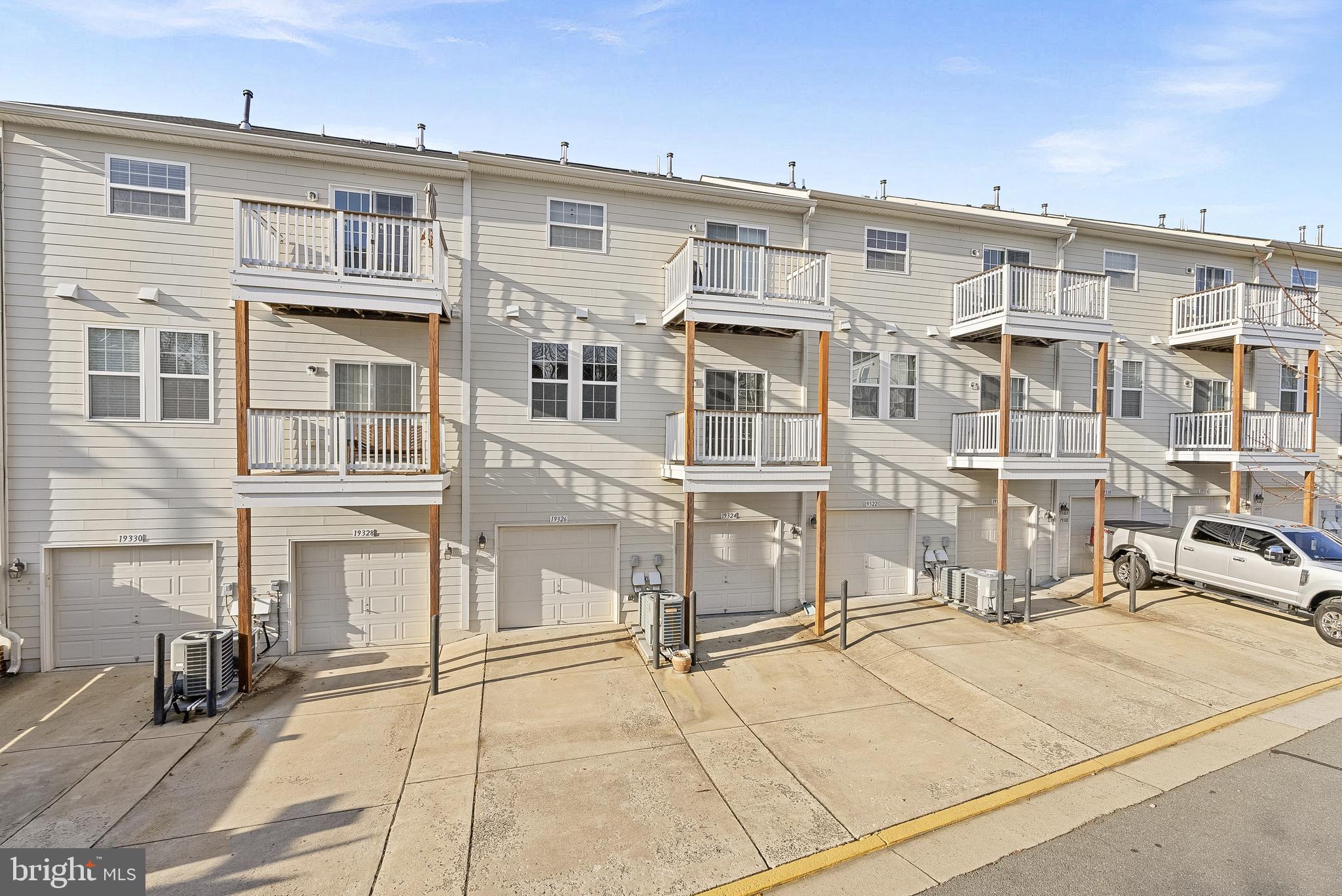 LINDEN ROW CONDOMINIUM - Residential