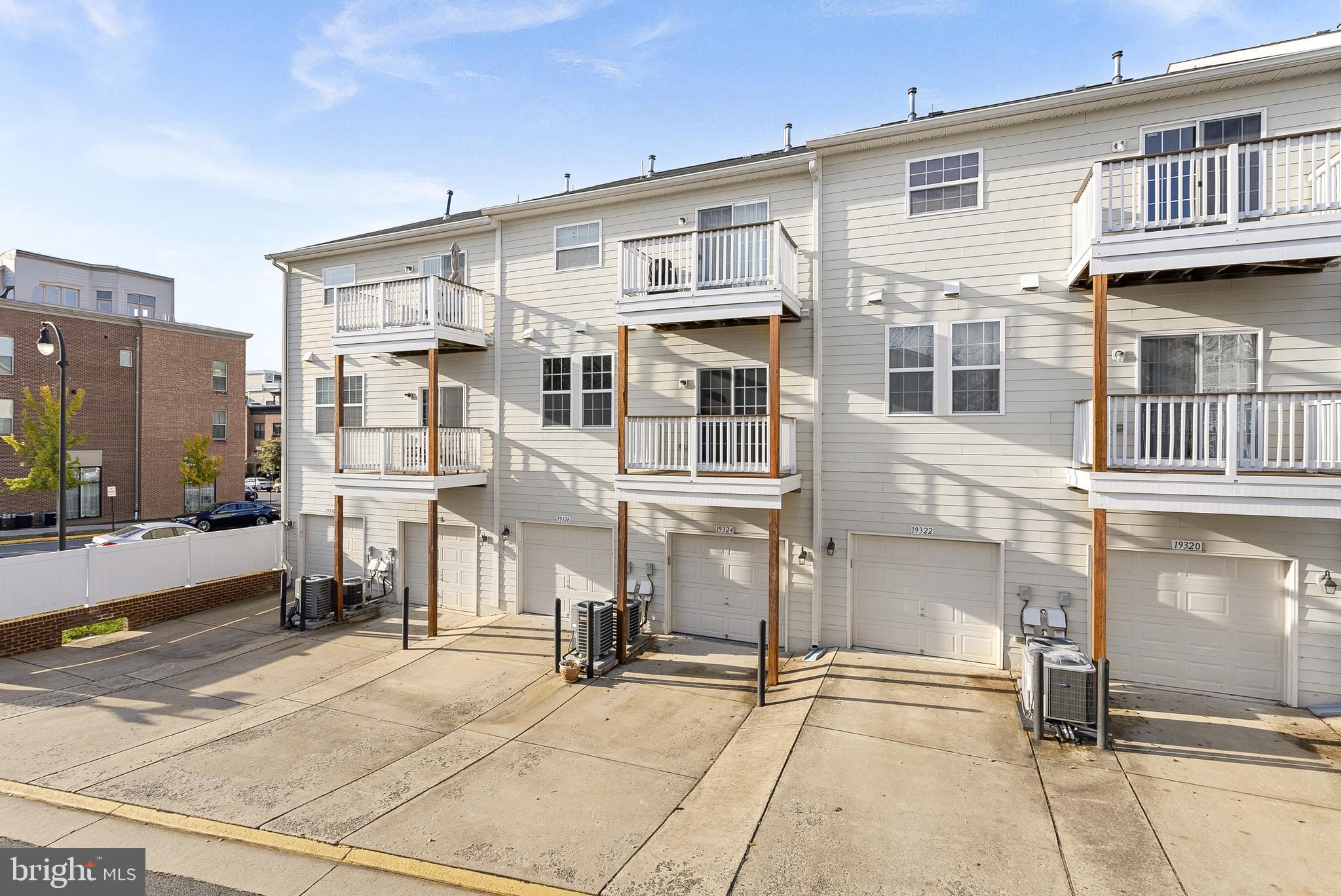 LINDEN ROW CONDOMINIUM - Residential