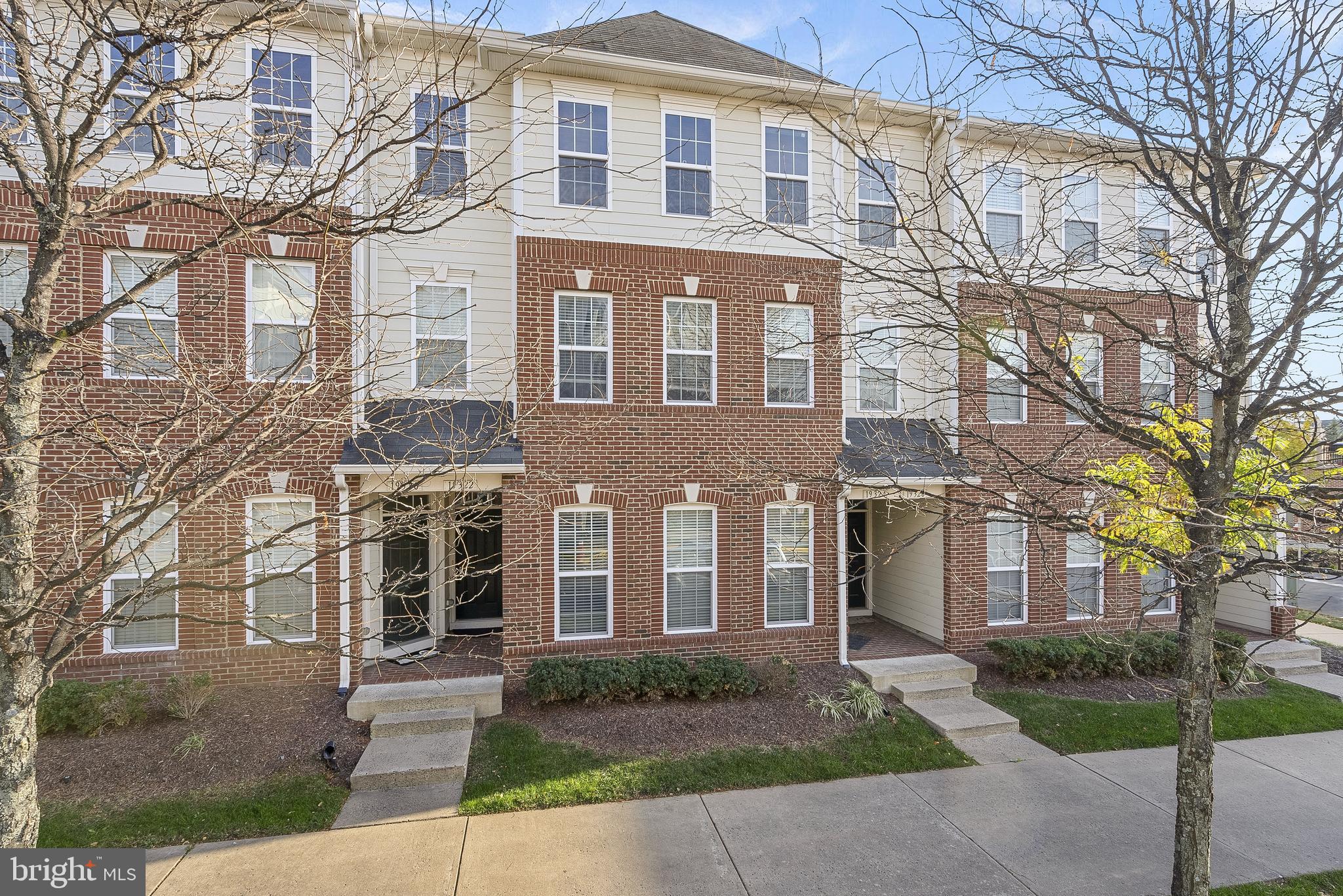 LINDEN ROW CONDOMINIUM - Residential