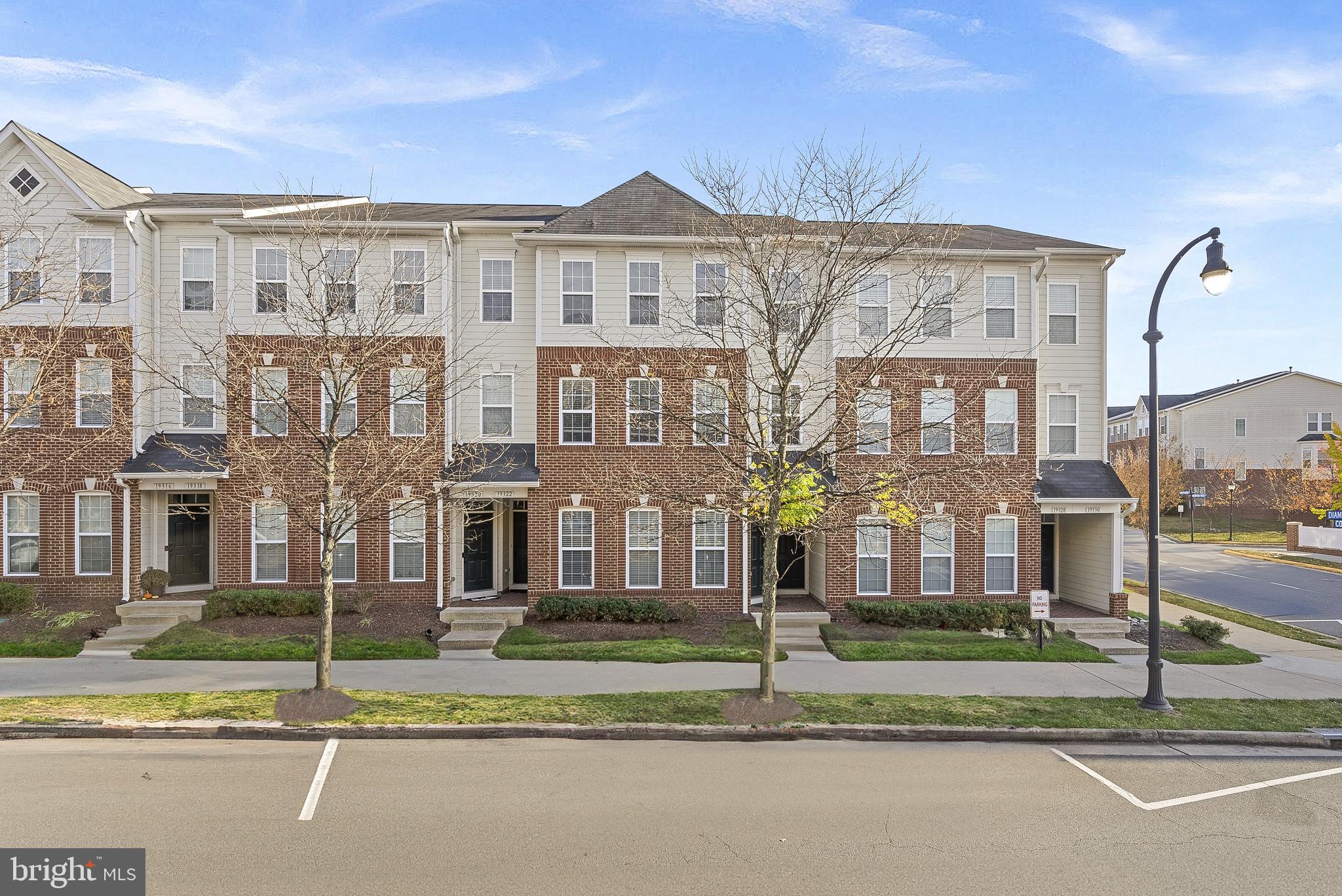 LINDEN ROW CONDOMINIUM - Residential