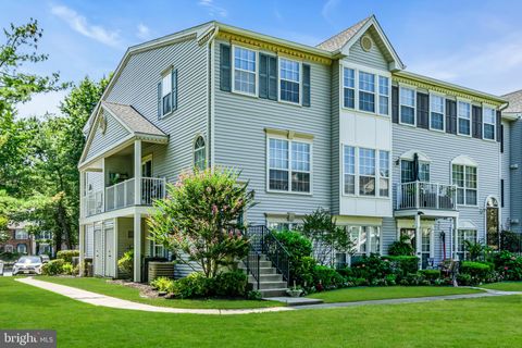 Condo For Sale - 89 Chambord Court<br/> HAMILTON, NJ 08619