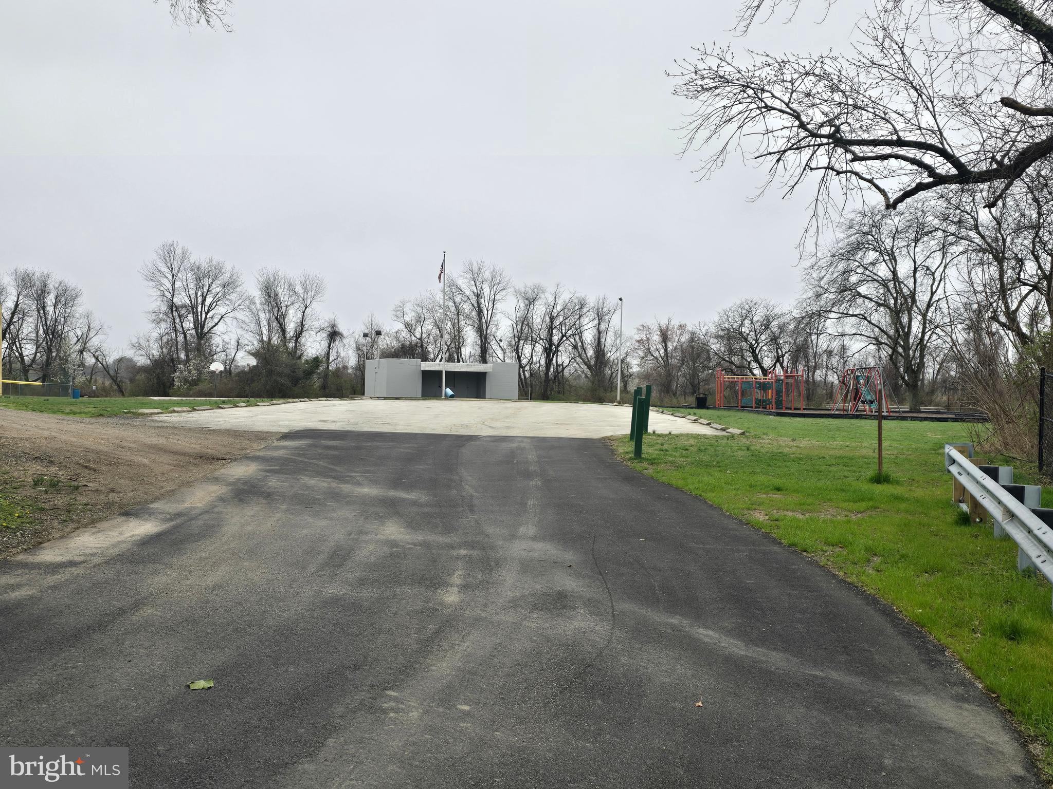 DELMAR VILLAGE - Residential