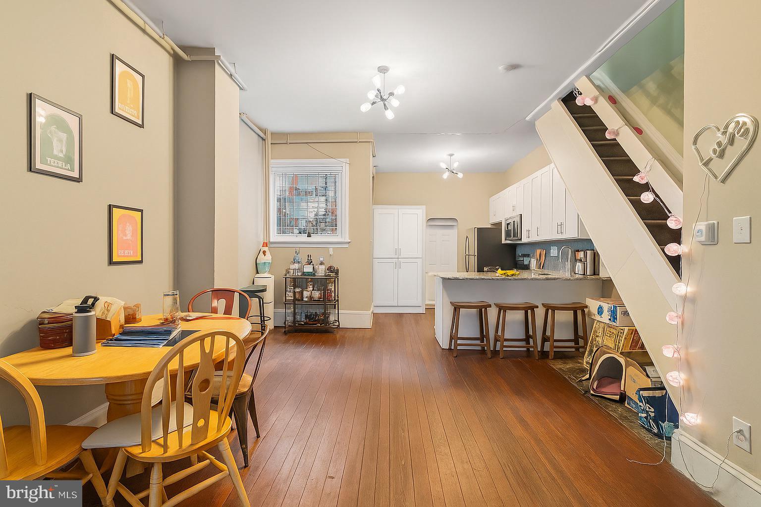 UNIVERSITY CITY - Residential