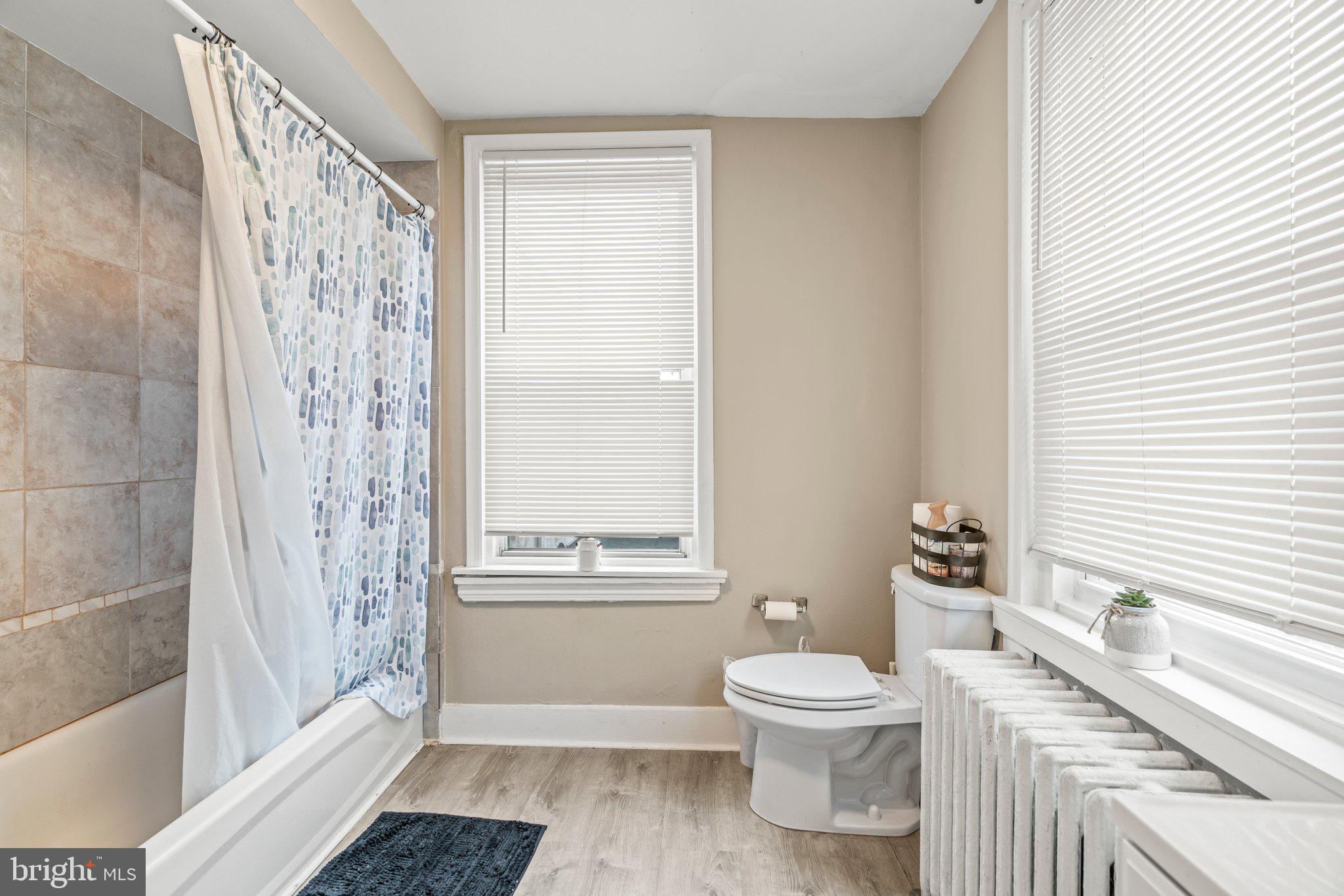 UNIVERSITY CITY - Residential