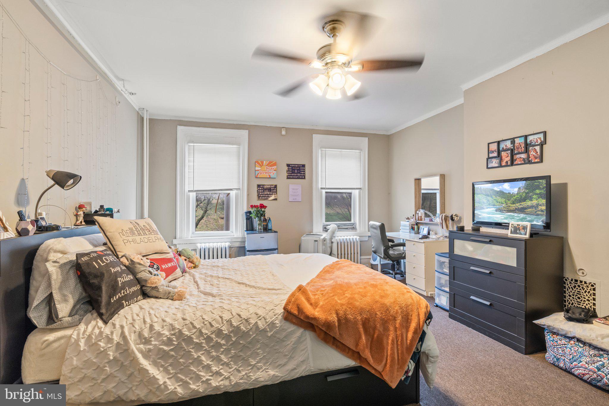 UNIVERSITY CITY - Residential