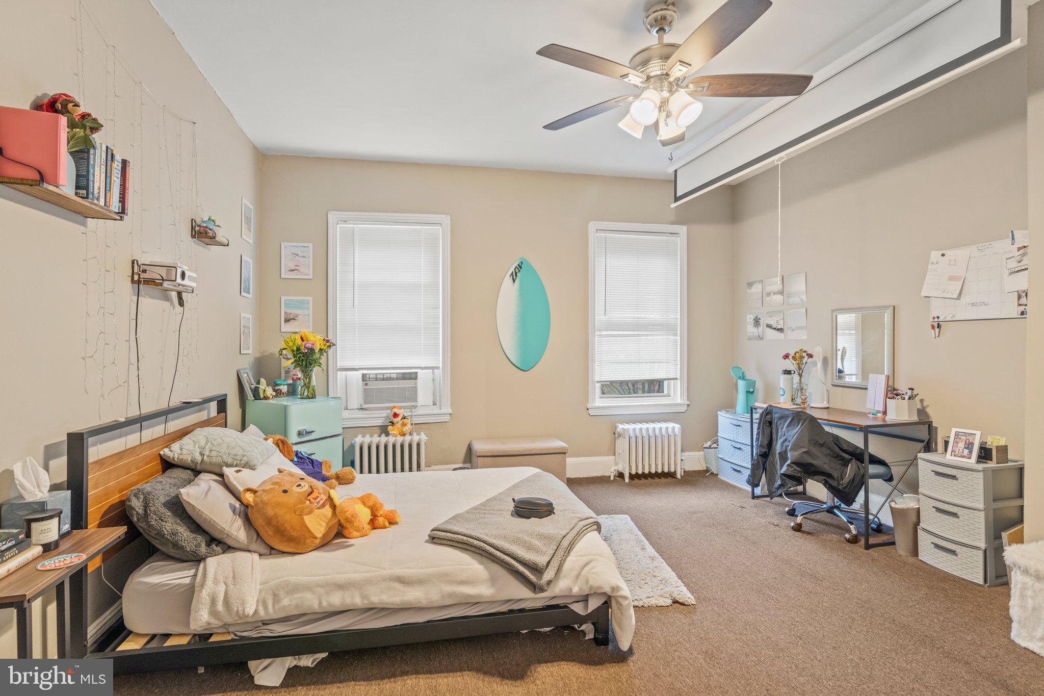 UNIVERSITY CITY - Residential