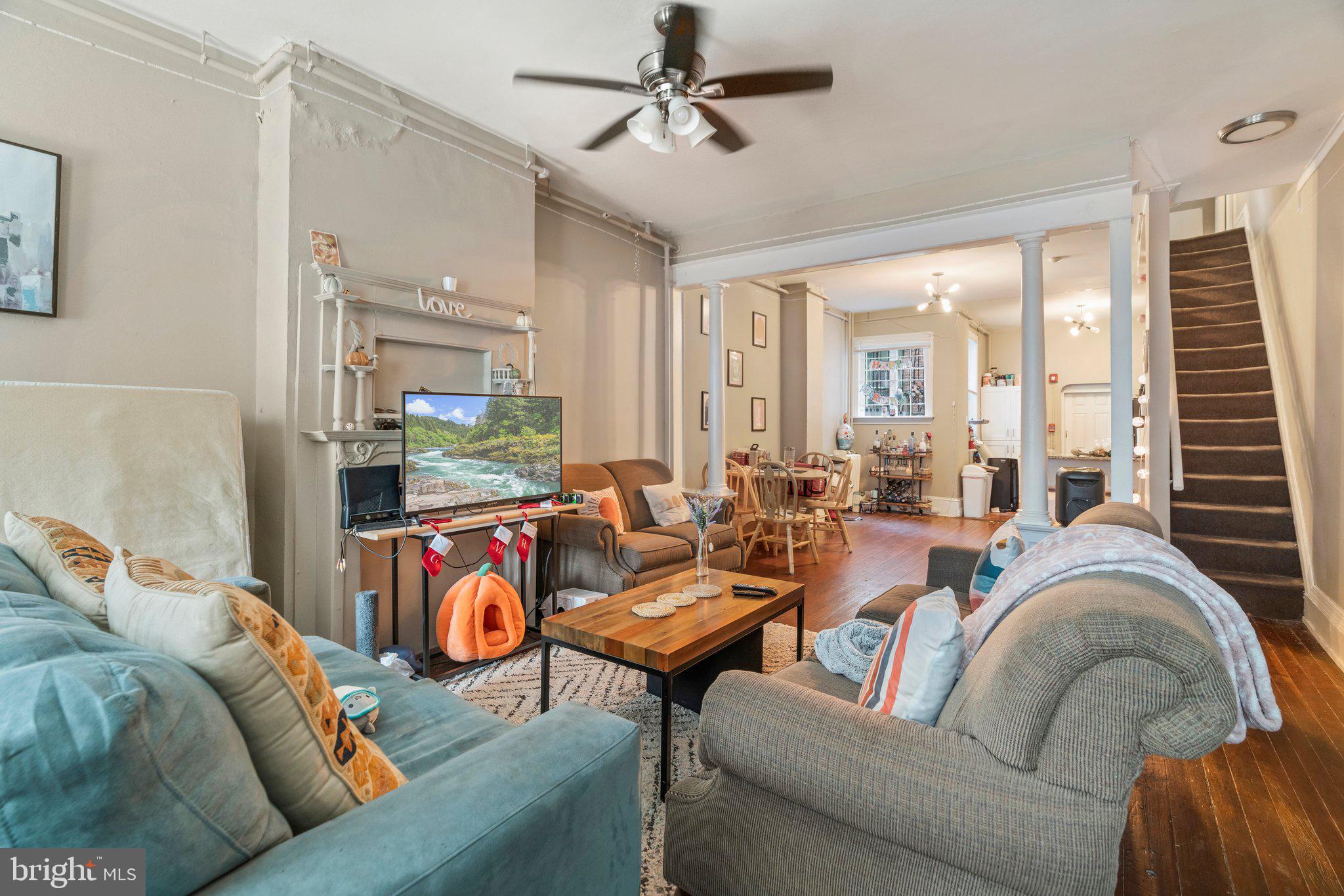 UNIVERSITY CITY - Residential