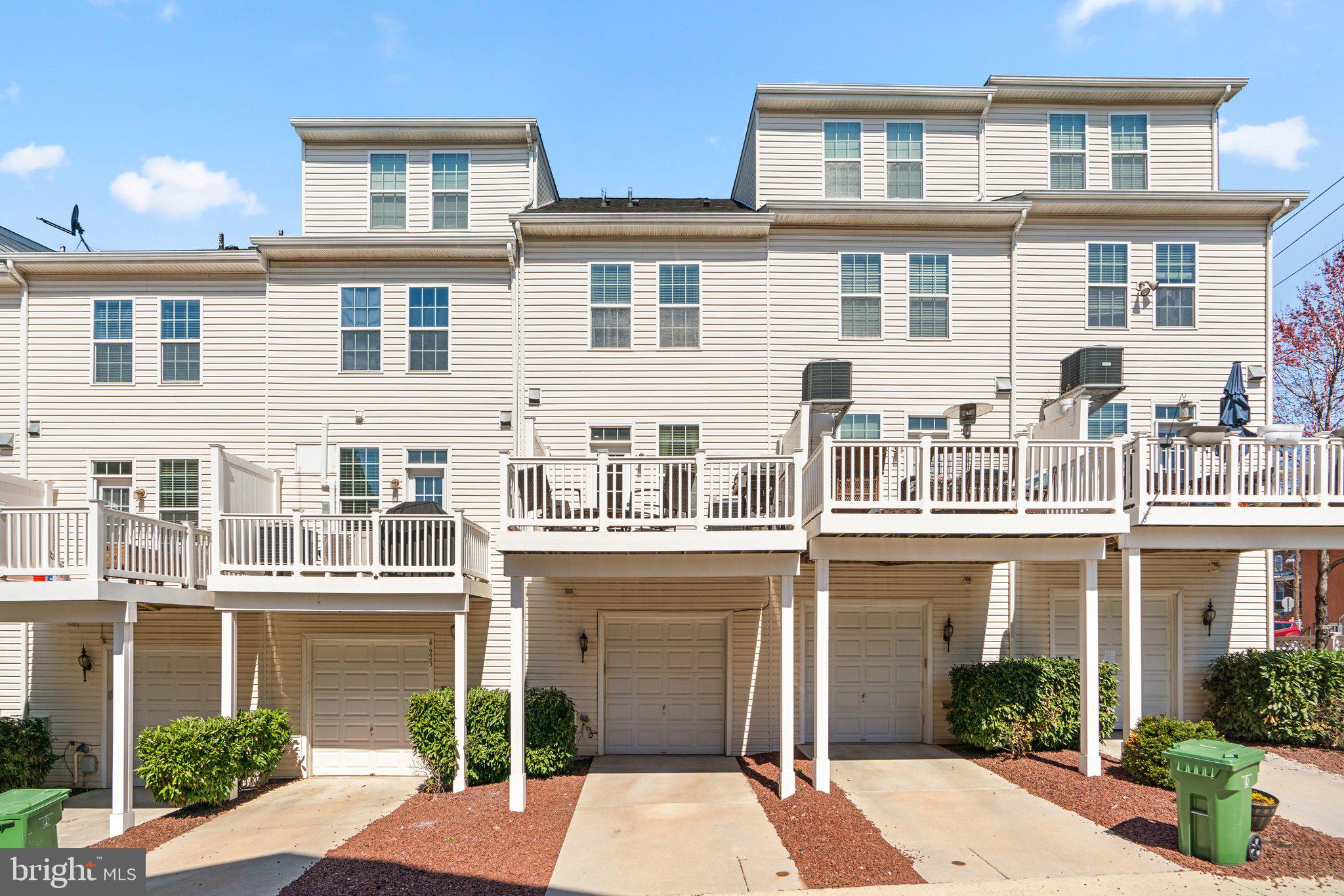 O'DONNELL SQUARE - Residential