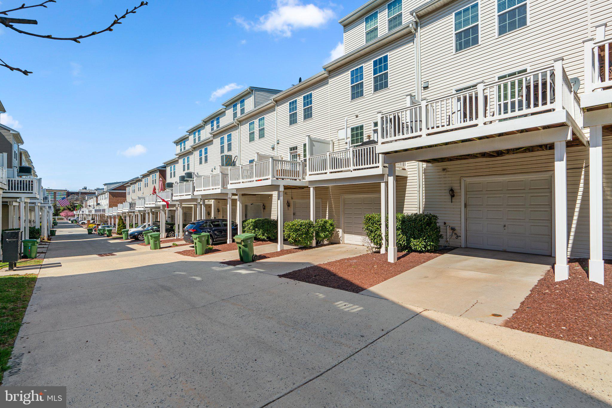 O'DONNELL SQUARE - Residential