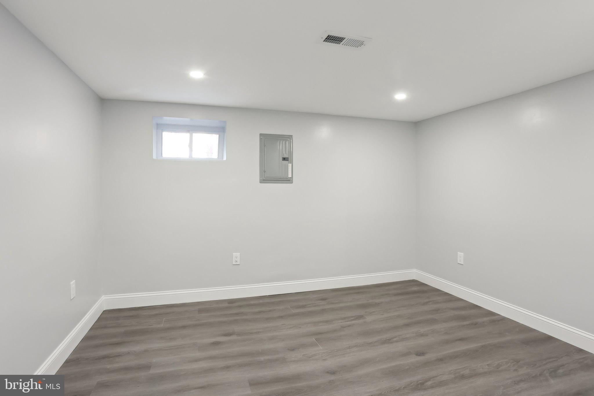 COBBS CREEK - Residential