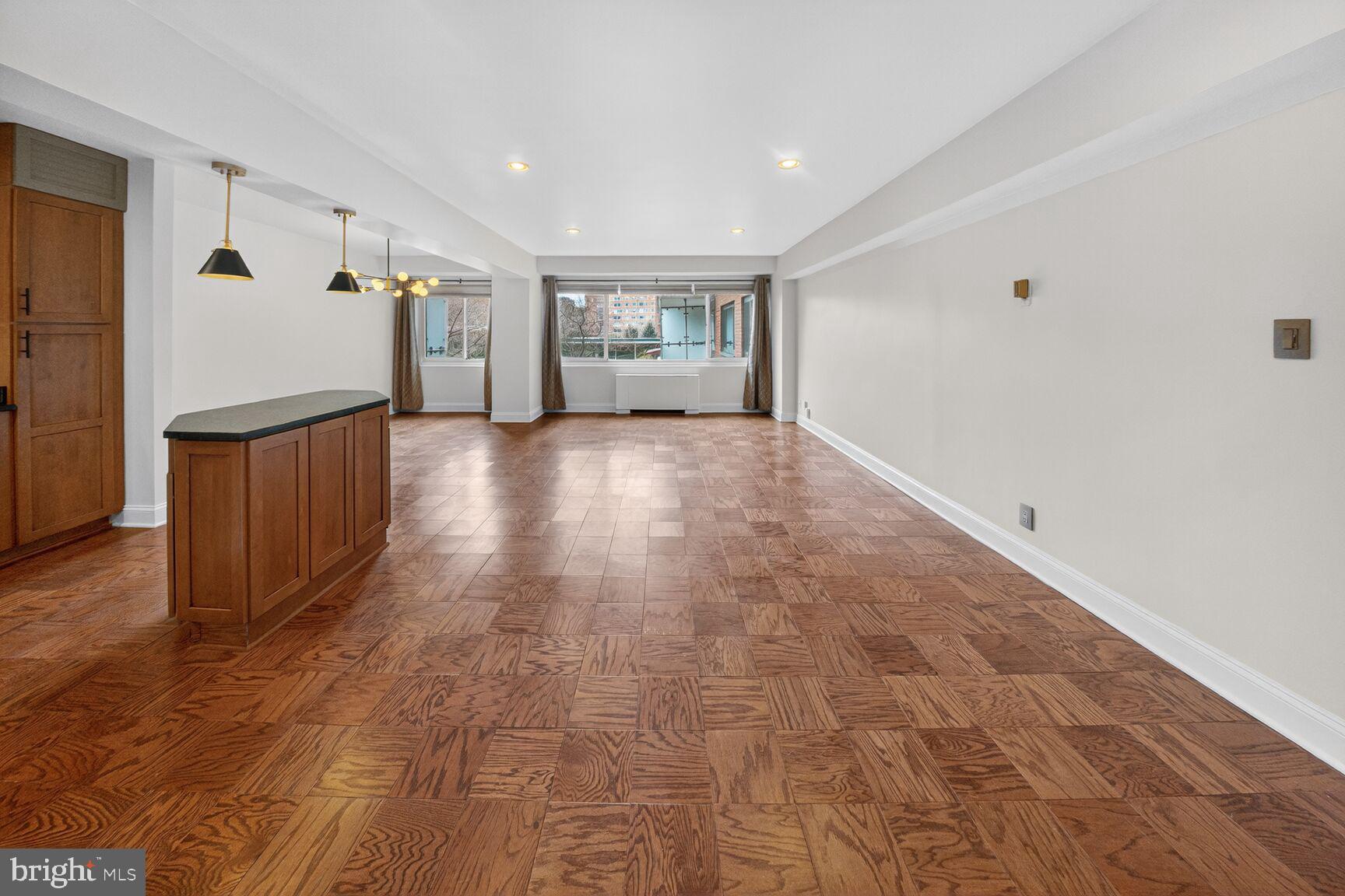 4201 CATHEDRAL AVENUE NW 222W