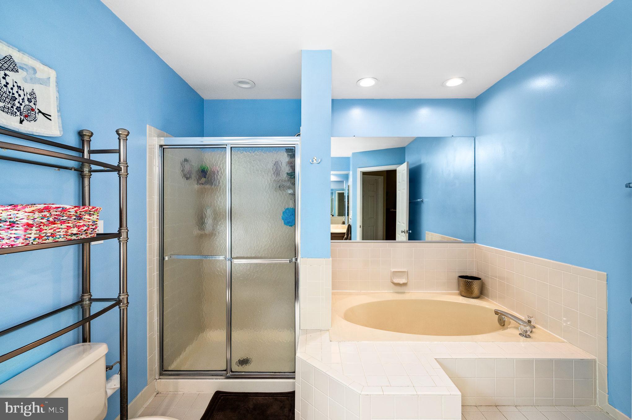 HAMPTON OAKS - Residential