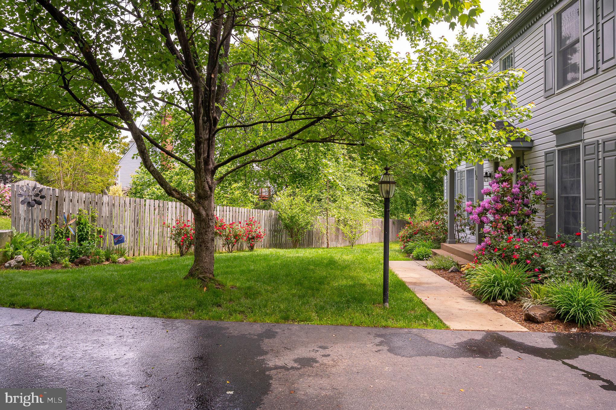 HAMPTON OAKS - Residential