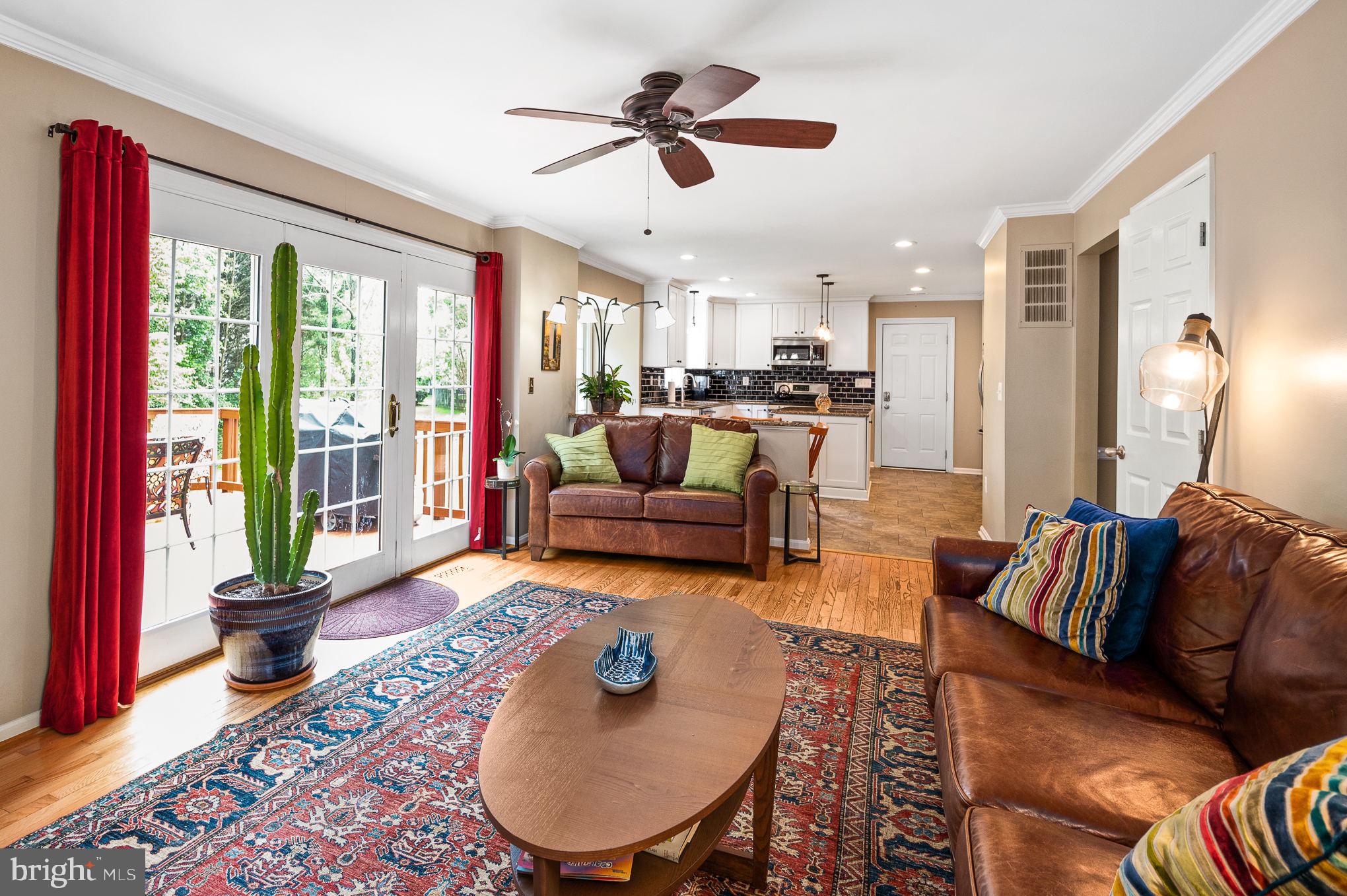 HAMPTON OAKS - Residential