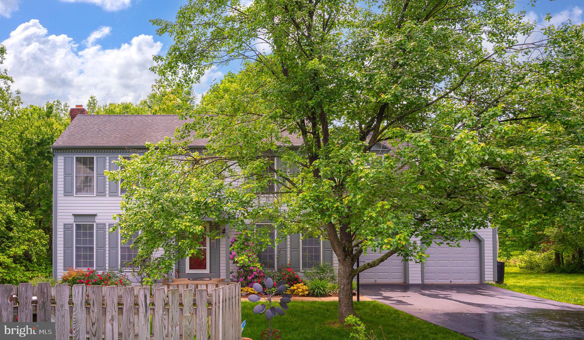 HAMPTON OAKS - Residential