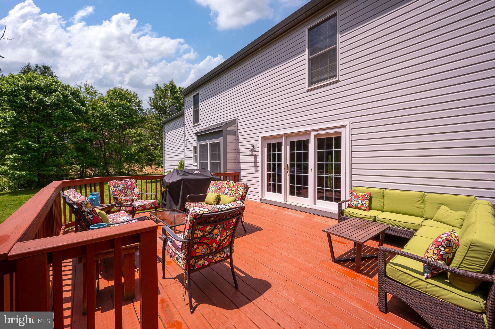 HAMPTON OAKS - Residential