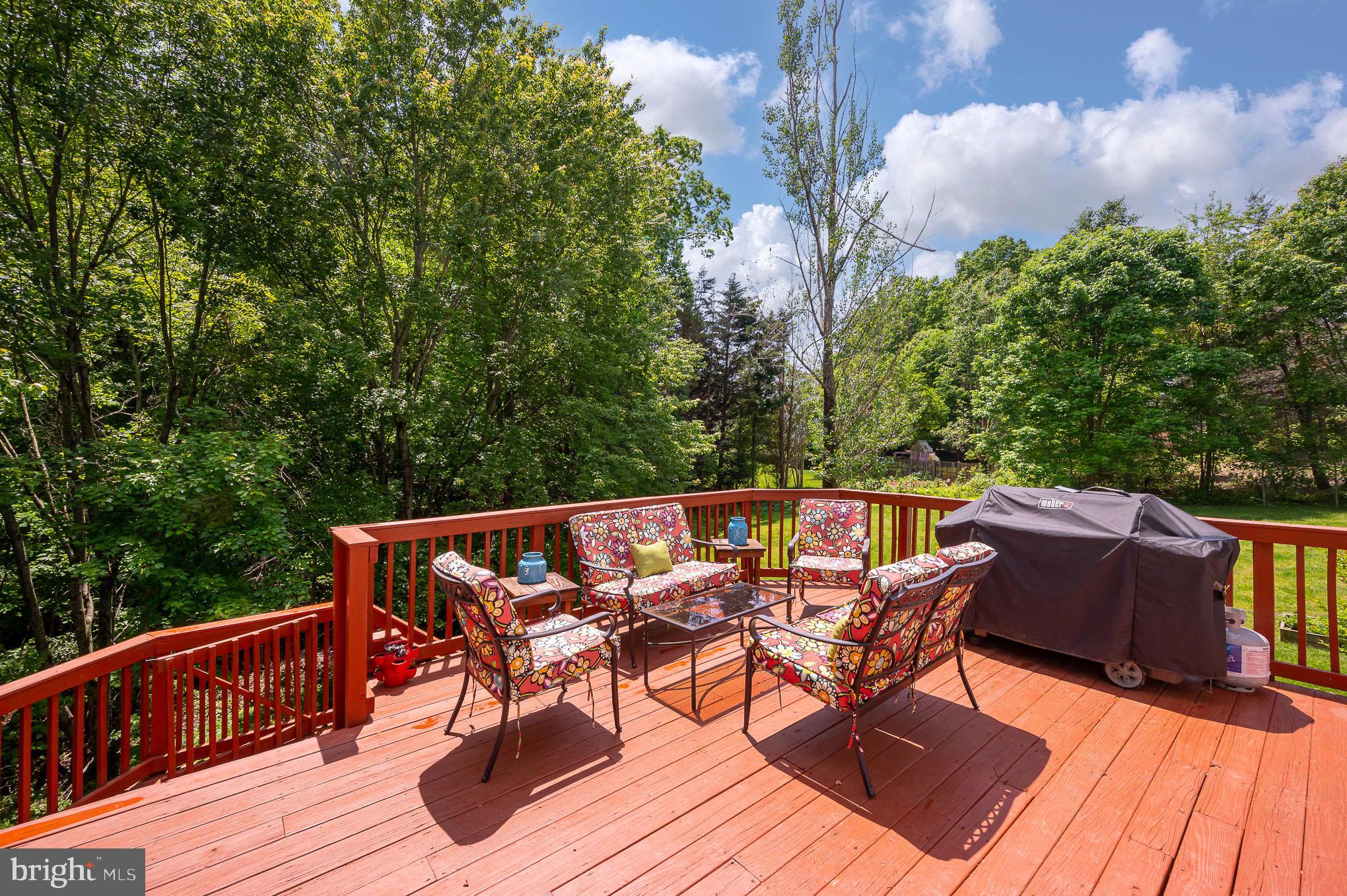 HAMPTON OAKS - Residential