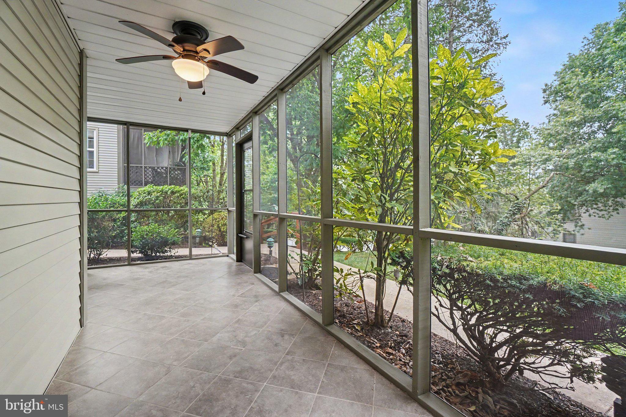515 ROSLAIRE DRIVE