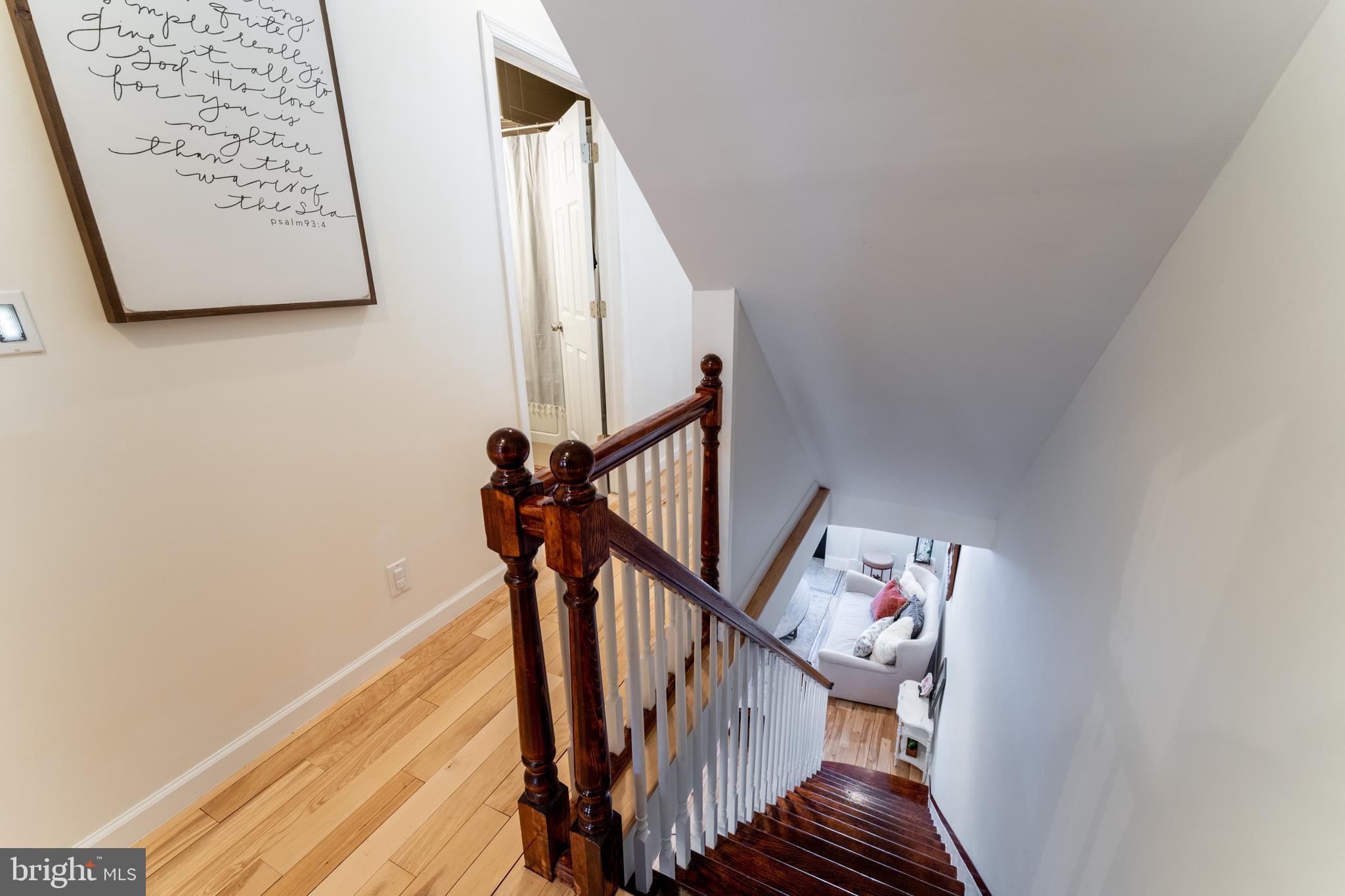 EAST KENSINGTON - Residential