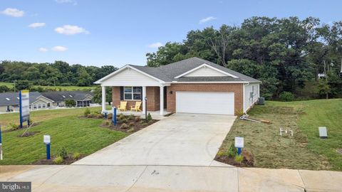 Property photo of 17 river oak drive, staunton, VA 24401