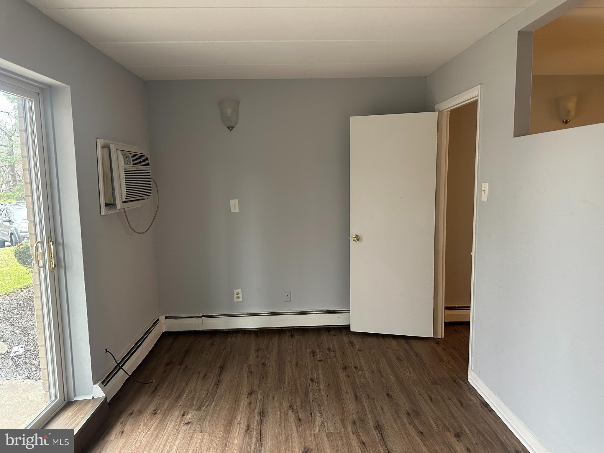 MEADOW WOODS APT - Residential Lease