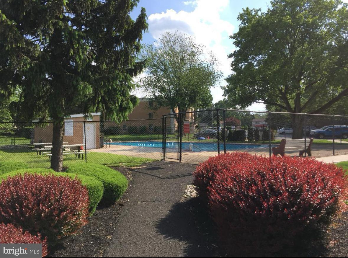 MEADOW WOODS APT - Residential Lease