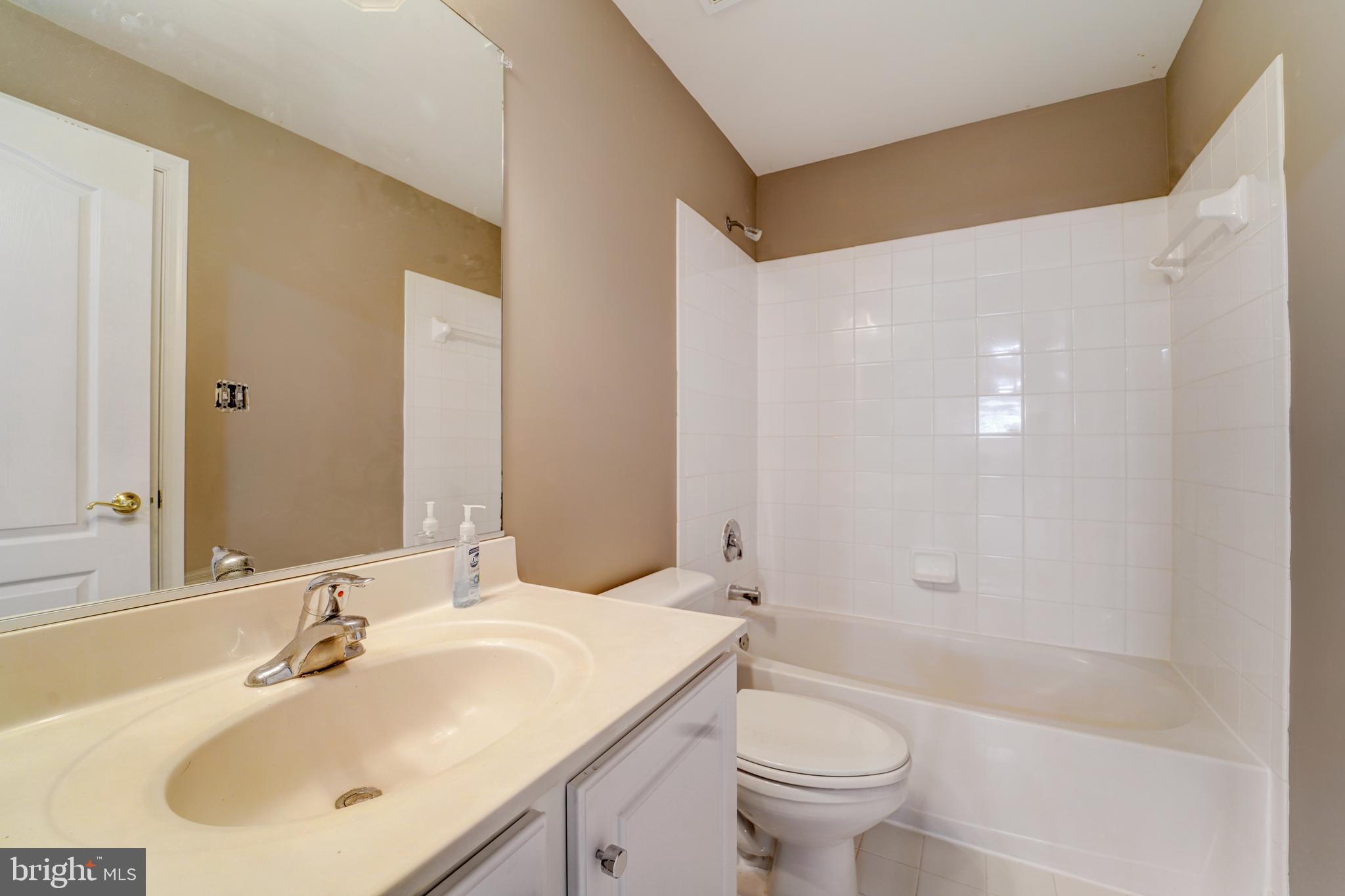 MCCANN ESTATES - Residential