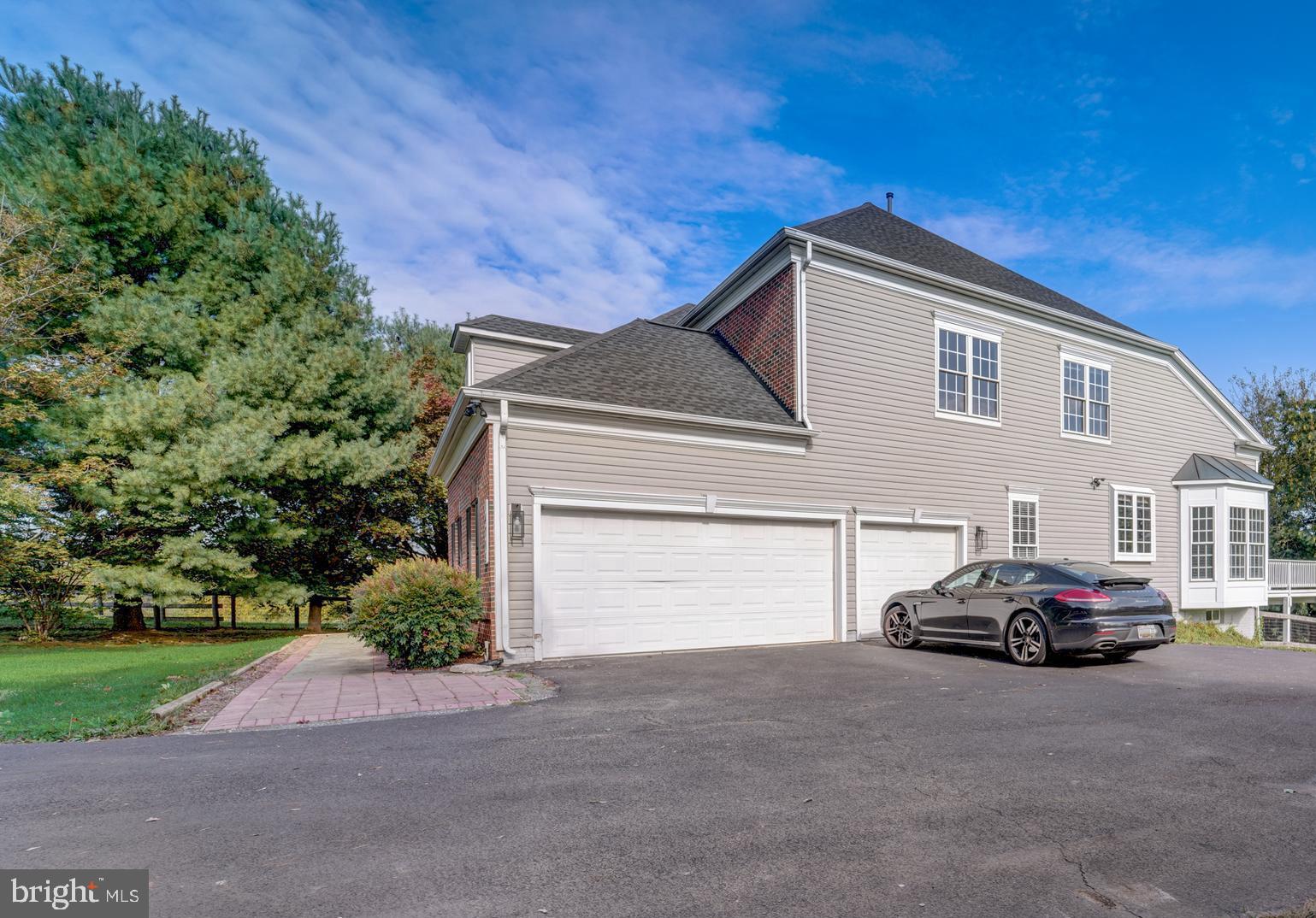 MCCANN ESTATES - Residential