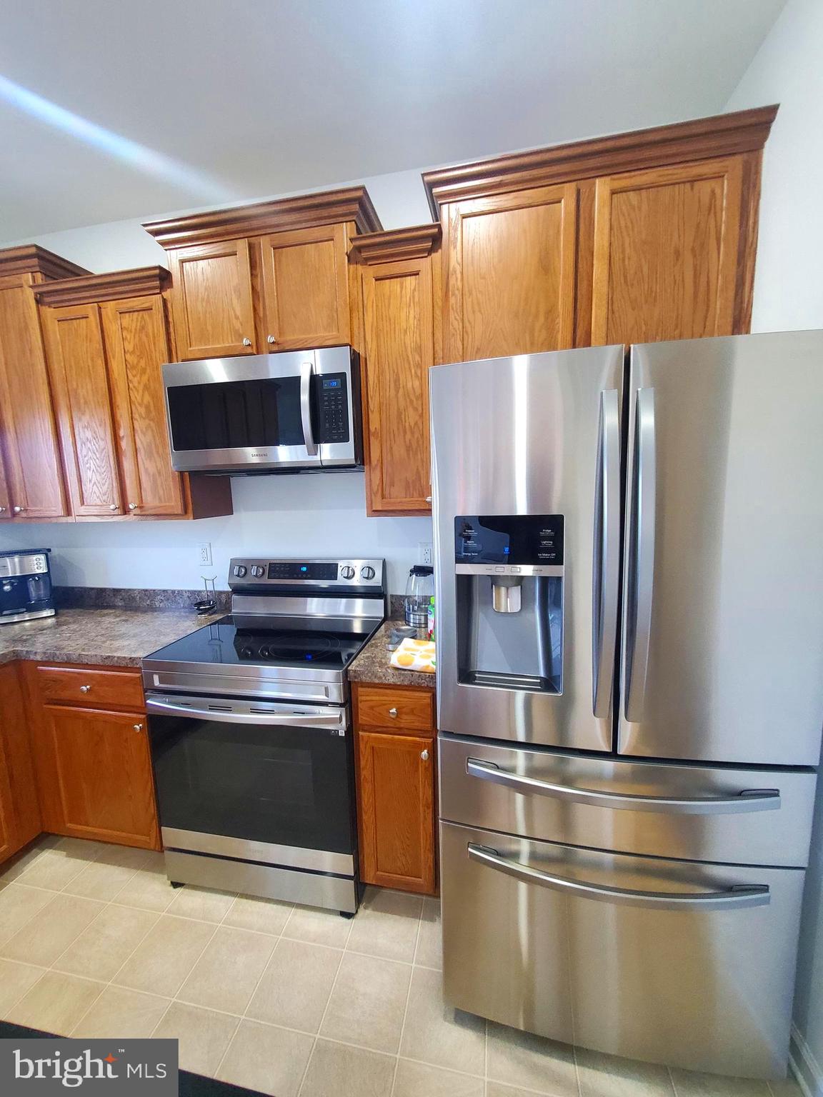 FAIRWAY VILLAGE TOWNS - Residential